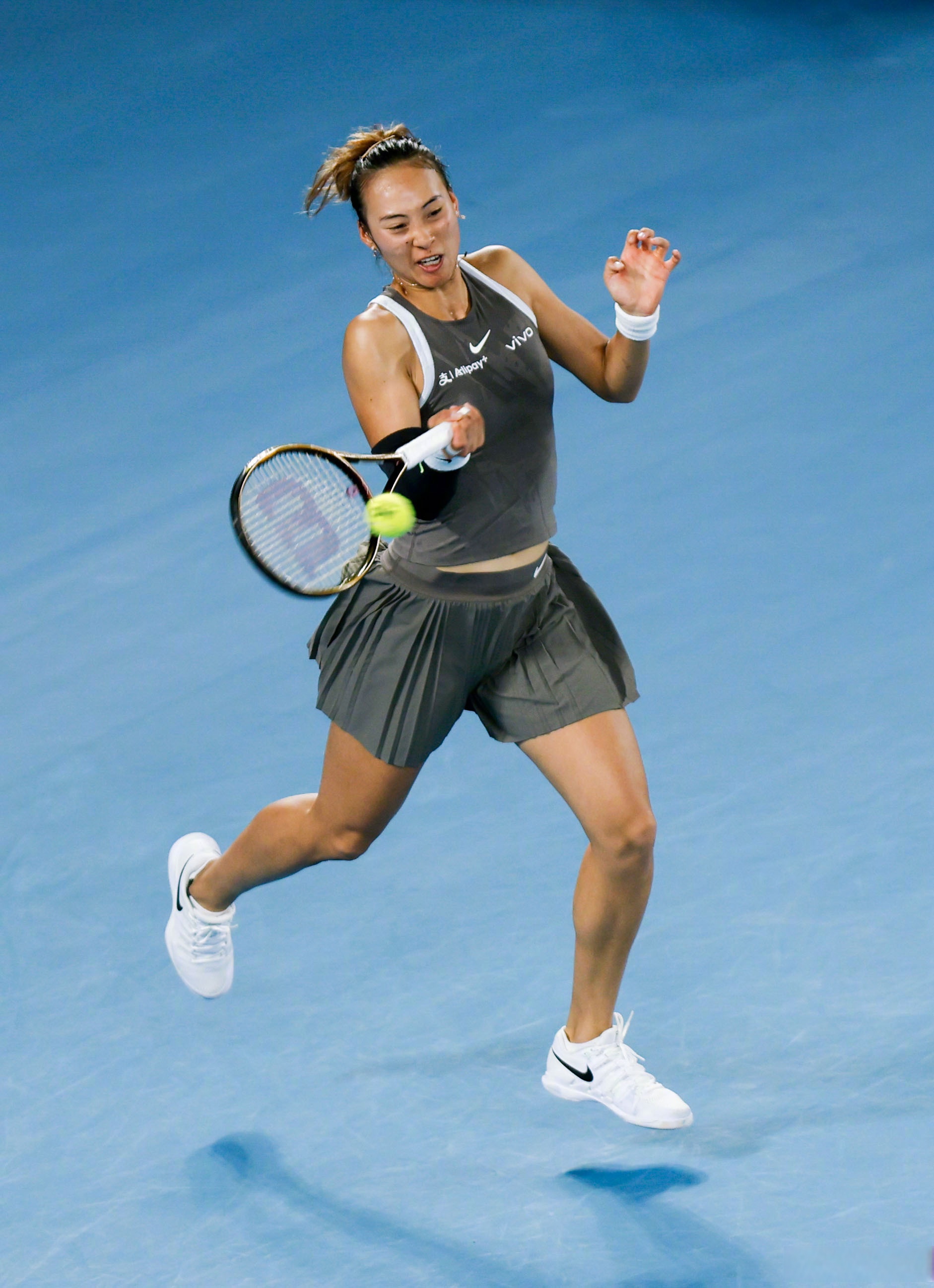 在这场扣人 在这场扣人