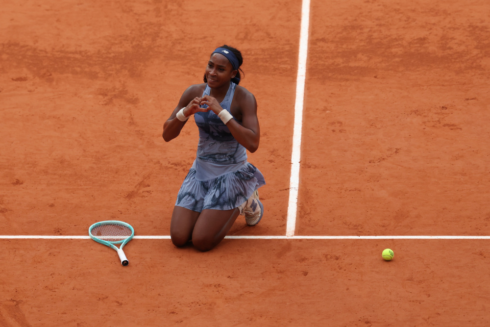 了她作为当 了她作为当