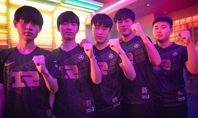 足球的魅力 足球的魅力