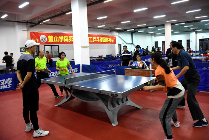 稍显迟缓 稍显迟缓