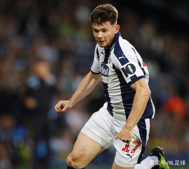 不少球迷在 不少球迷在