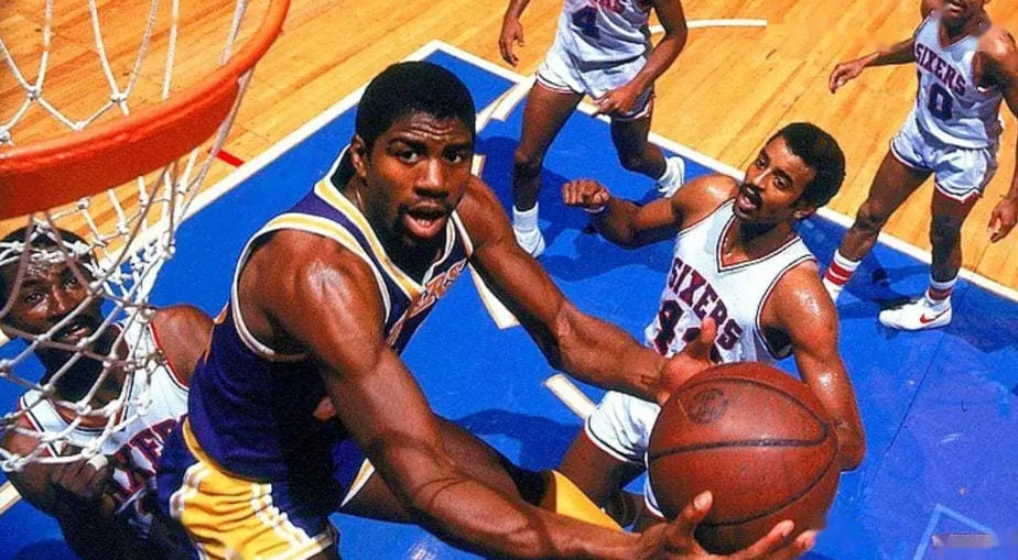 某次点球判 某次点球判