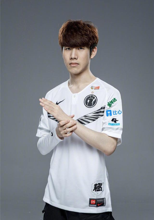 虽然最终双 虽然最终双